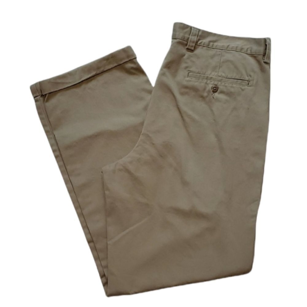 Gap khaki pants 36/32